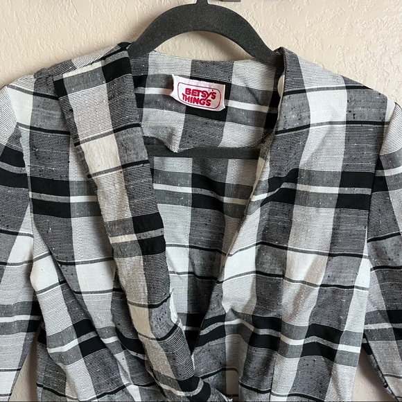 Vintage black & white plaid long-sleeve top, medium - Picture 3 of 10